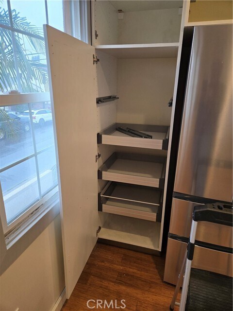 Building Photo - 213 Covina Ave