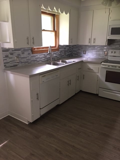 Building Photo - 816 Front St