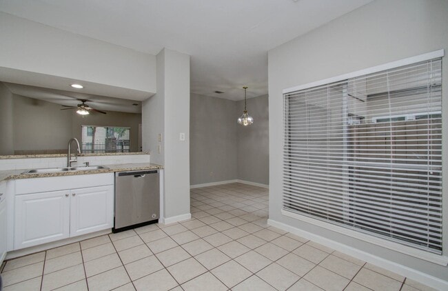 Building Photo - 12697 Briar Patch Dr