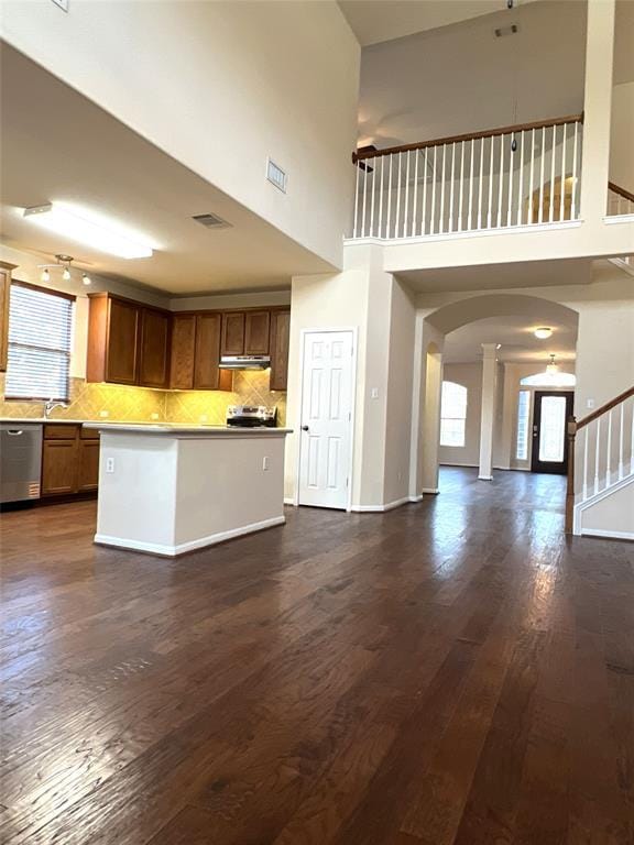 Building Photo - 13216 Kenswick Dr