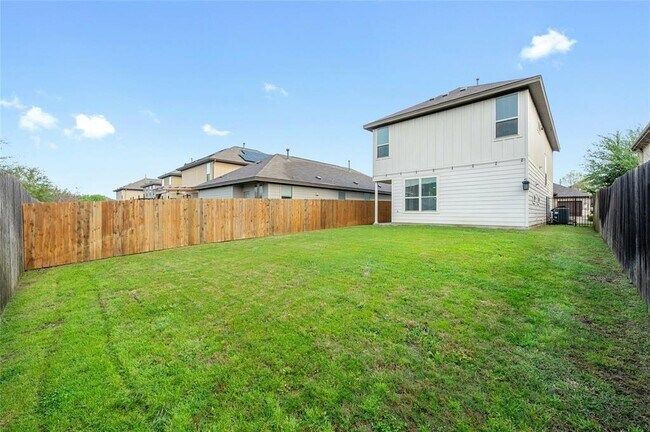 Building Photo - 9924 Milla Cir