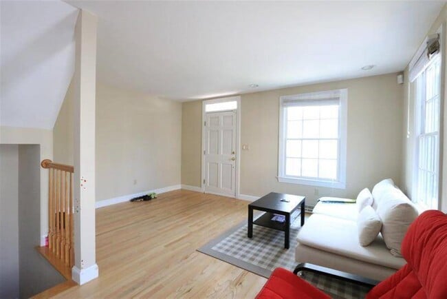 Building Photo - 86 Winter St