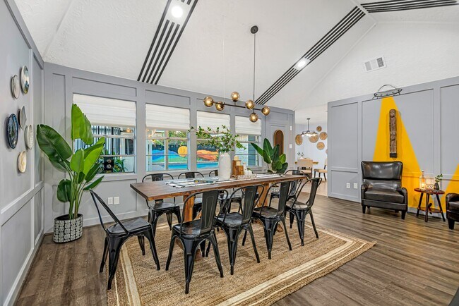 Building Photo - 13330 Trompilla Ln