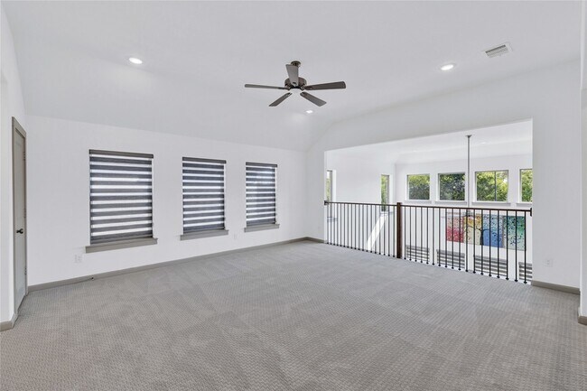 Building Photo - 9694 Brackenfield Ln