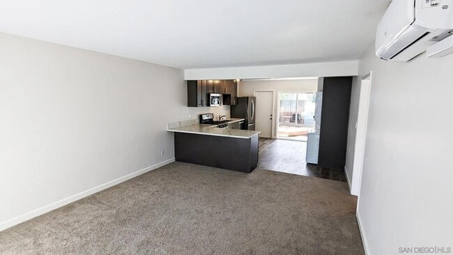 Building Photo - 4905 Iroquois Ave