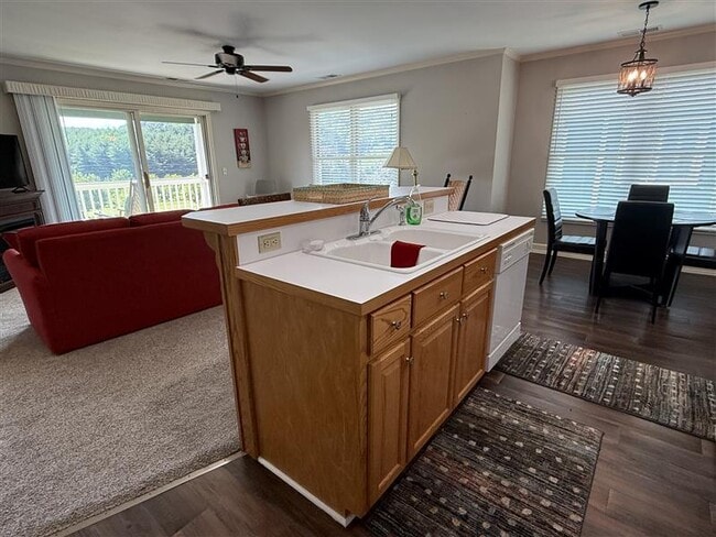 Building Photo - 119 Birkdale Ct