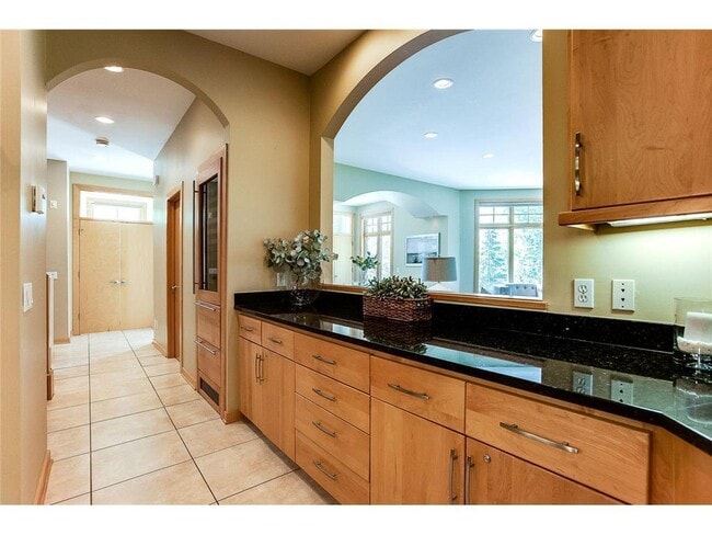 Building Photo - 21892 Byron Cir