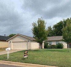 Building Photo - ***COMING SOON*** Nice 3 Bedroom, 2 Full Bath Home Located In SW Ft. Worth!