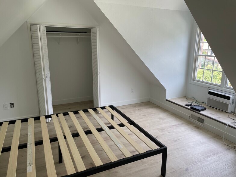 Bedroom second view - 160 N 800 W