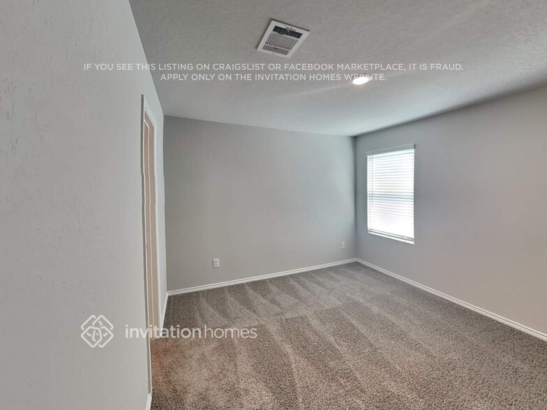 Building Photo - 110 Pasadena Pl