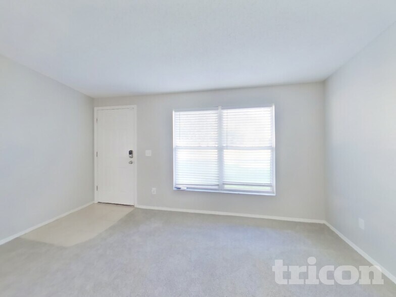 Building Photo - 1641 Rhonda Dr