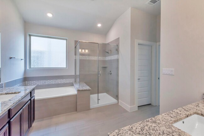 Building Photo - 120 Birkshire Dr