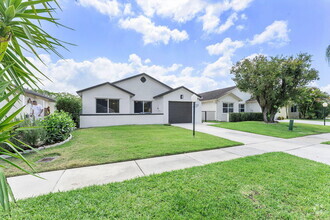 Building Photo - 9155 Pine Springs Dr
