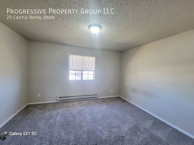 Building Photo - Charming 2-Bedroom Townhome in Pueblo!