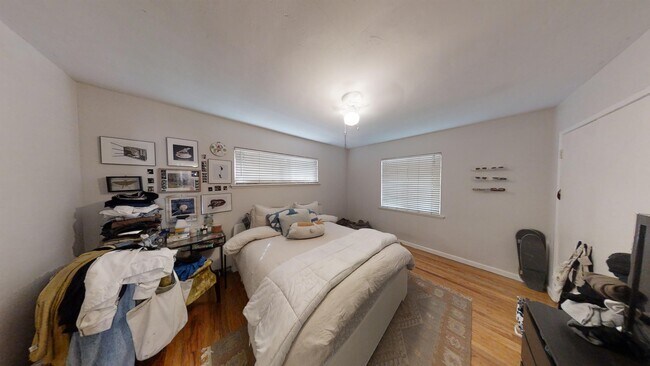 Building Photo - 4985 Curry Dr