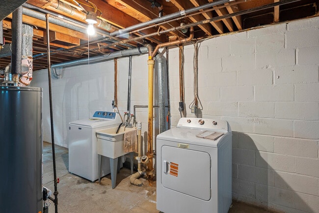 Building Photo - 3947 Setonhurst Rd