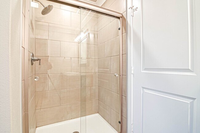 Building Photo - 6841 Rio Pl