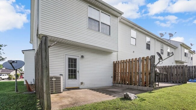 Building Photo - 4006 Clinton Ln