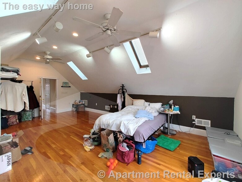 Building Photo - 207 Boston Ave