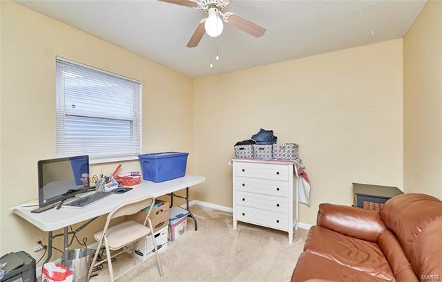 Building Photo - 708 Whitewillow Ln