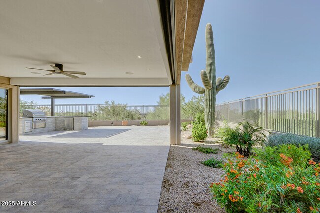 Building Photo - 10278 E Tierra Buena Ln