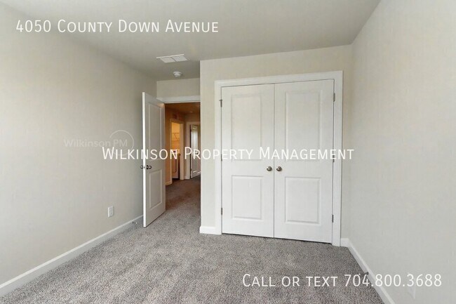 Building Photo - 4050 County Down Ave