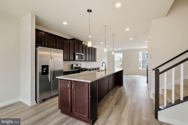 Building Photo - 5986 Passend Dr
