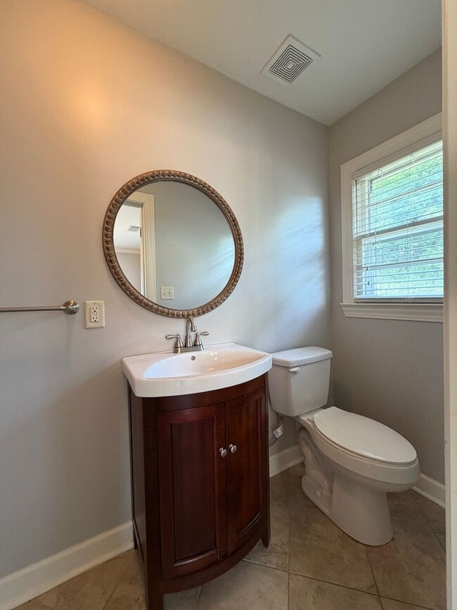 Building Photo - Sharon Hills Neighborhood