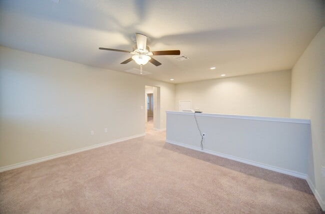 Building Photo - 8842 White Crown