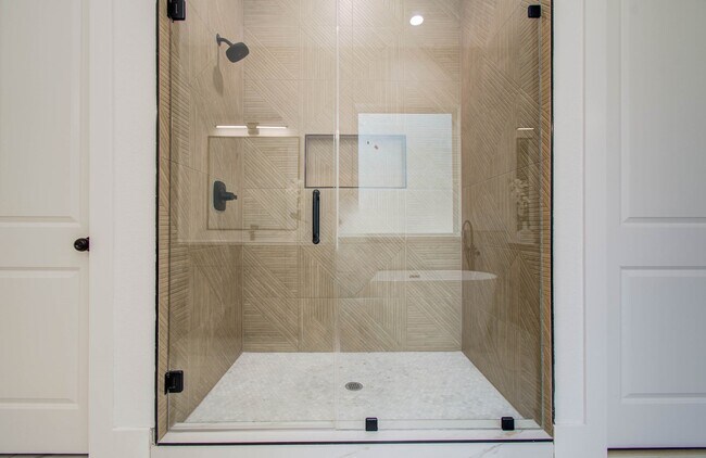 Building Photo - 1802 Rollingwood Dr