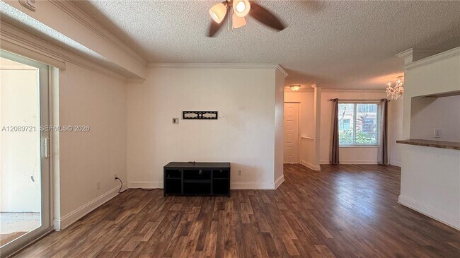 Building Photo - 10610 SW 158th Ct