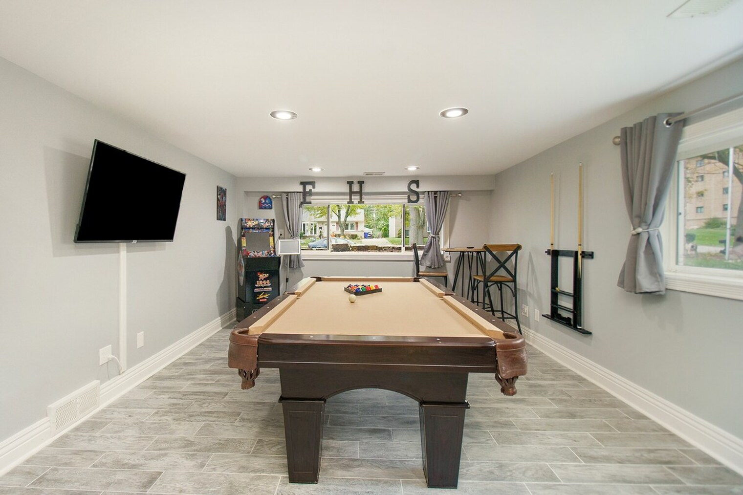 Building Photo - 40 S Main St