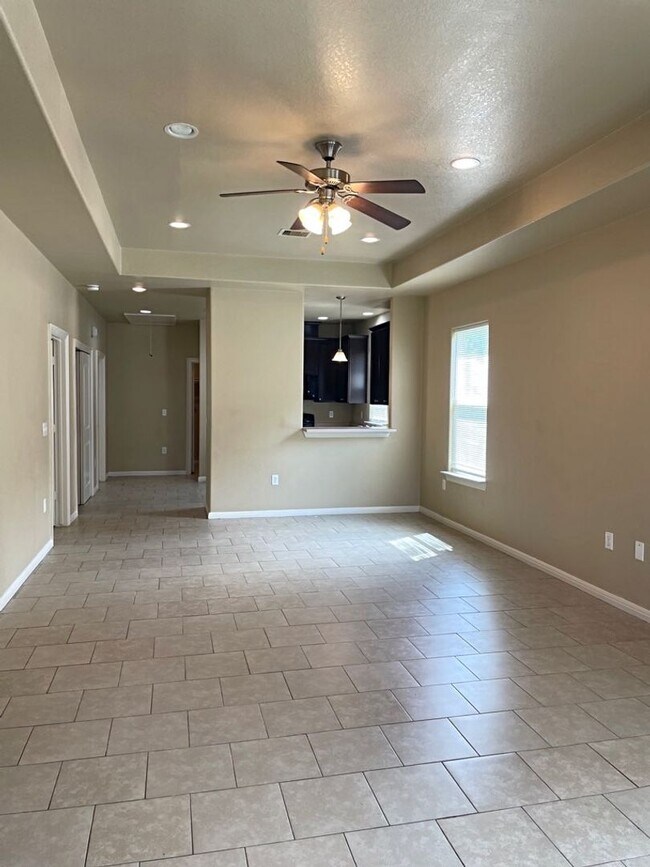 Building Photo - 2748 Big Buck Dr