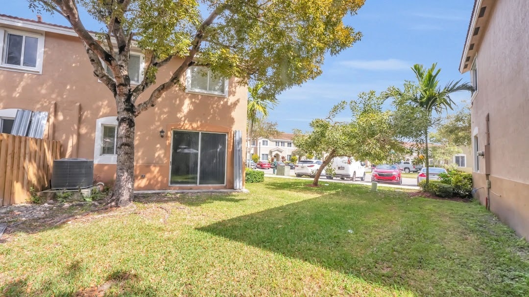 Building Photo - 2342 SE 10th St