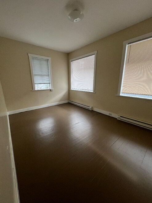 Building Photo - 27 National Hwy