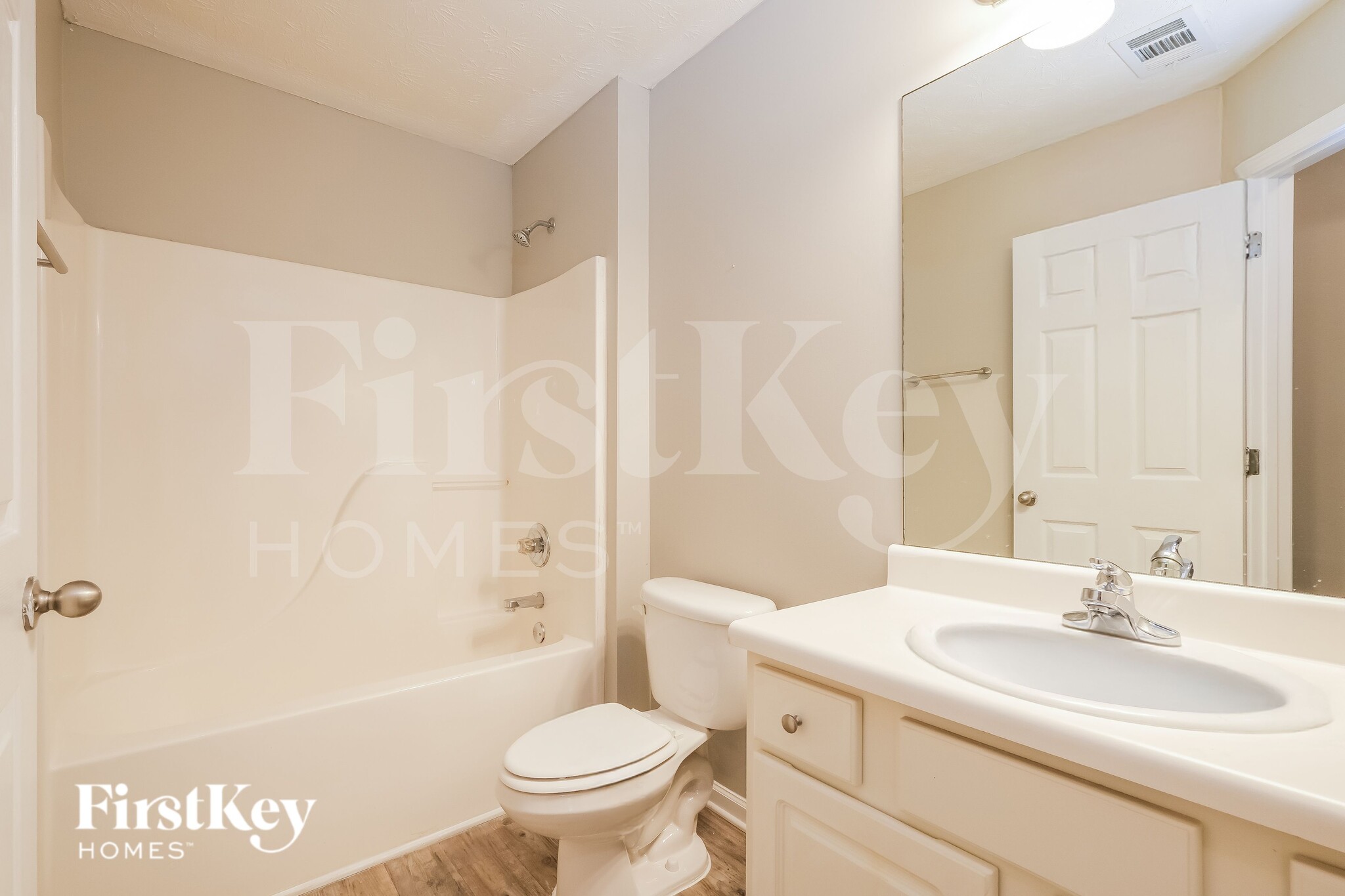 Building Photo - 622 River Rock Cir