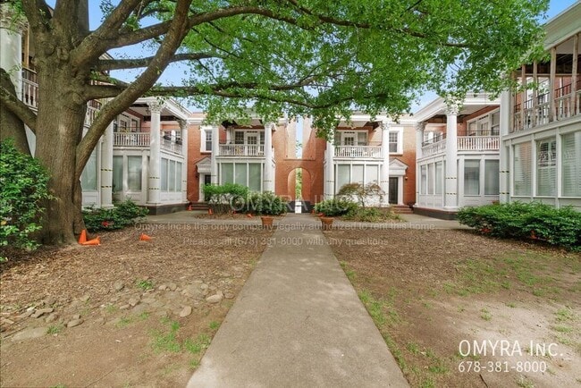 Building Photo - 878 Briarcliff Rd NE