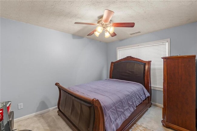 Building Photo - 40 Pine Shadow Cir