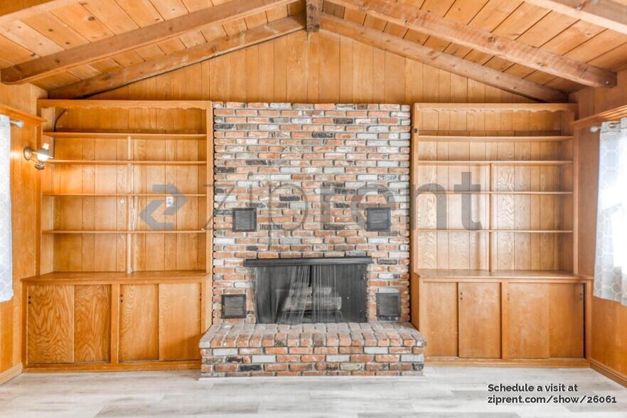 Building Photo - 12102 Brookhaven Park