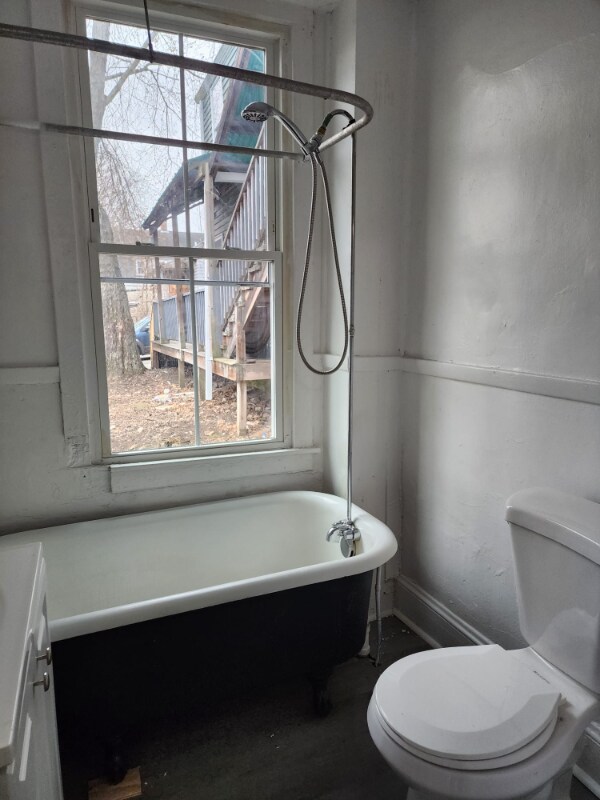 Building Photo - 16 3rd St