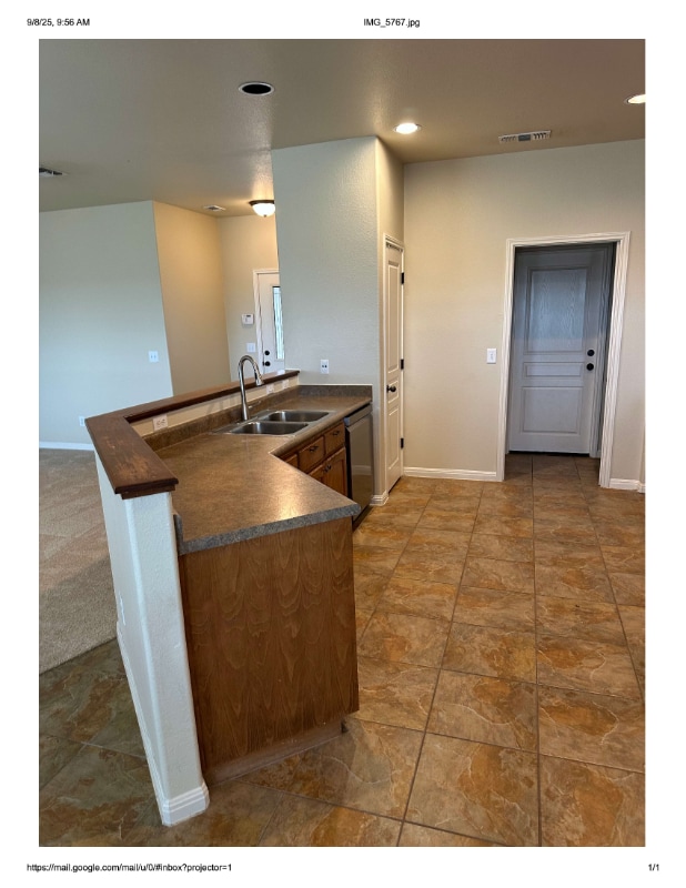 Building Photo - 1123 Blazewood Dr