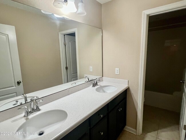 Building Photo - 16057 Bainebridge Dr