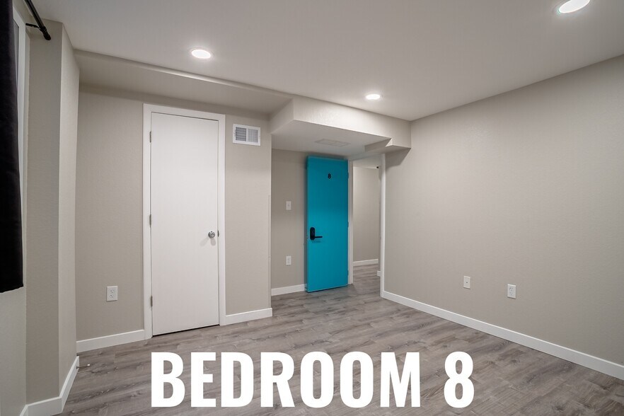 Building Photo - 201 Toledo St