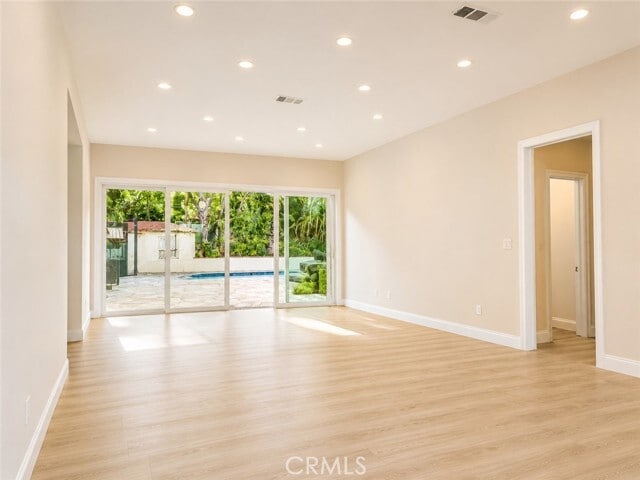 Building Photo - 18048 Karen Dr