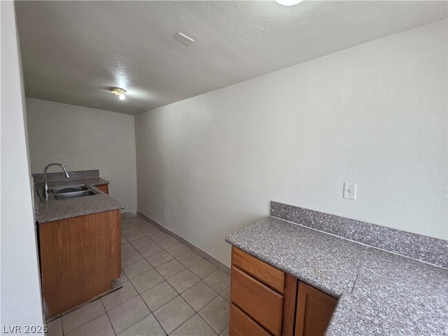 Building Photo - 1427 San Felipe Dr