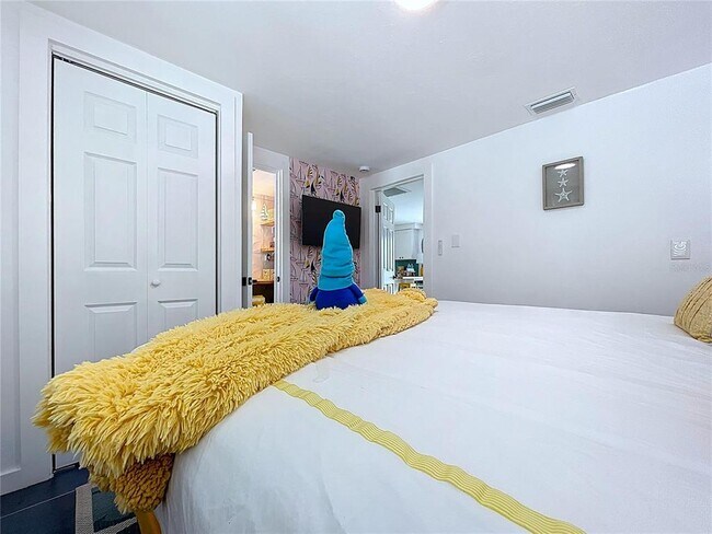 Building Photo - 304 29th St