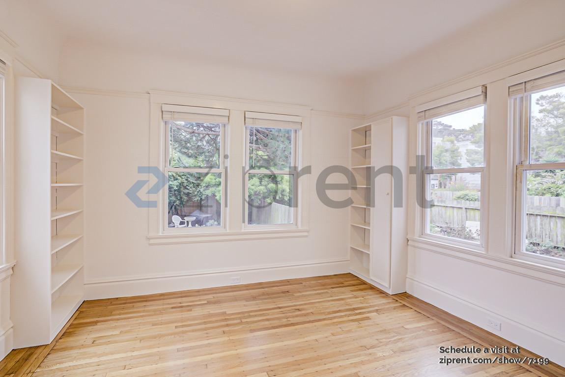 Building Photo - Unit