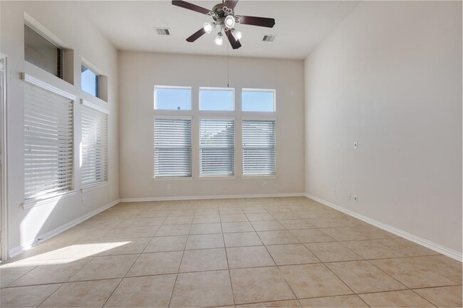 Building Photo - 2403 Snowy Egret Drive