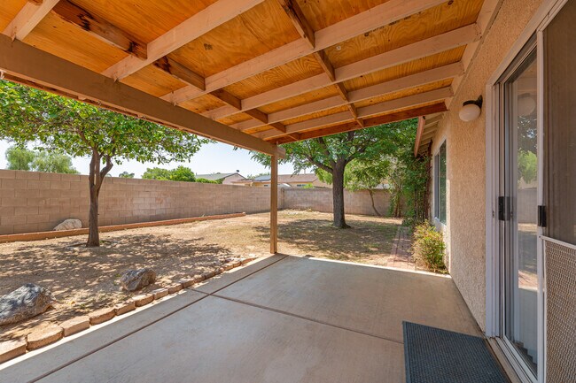 Building Photo - 9249 E Desert Cove Cir