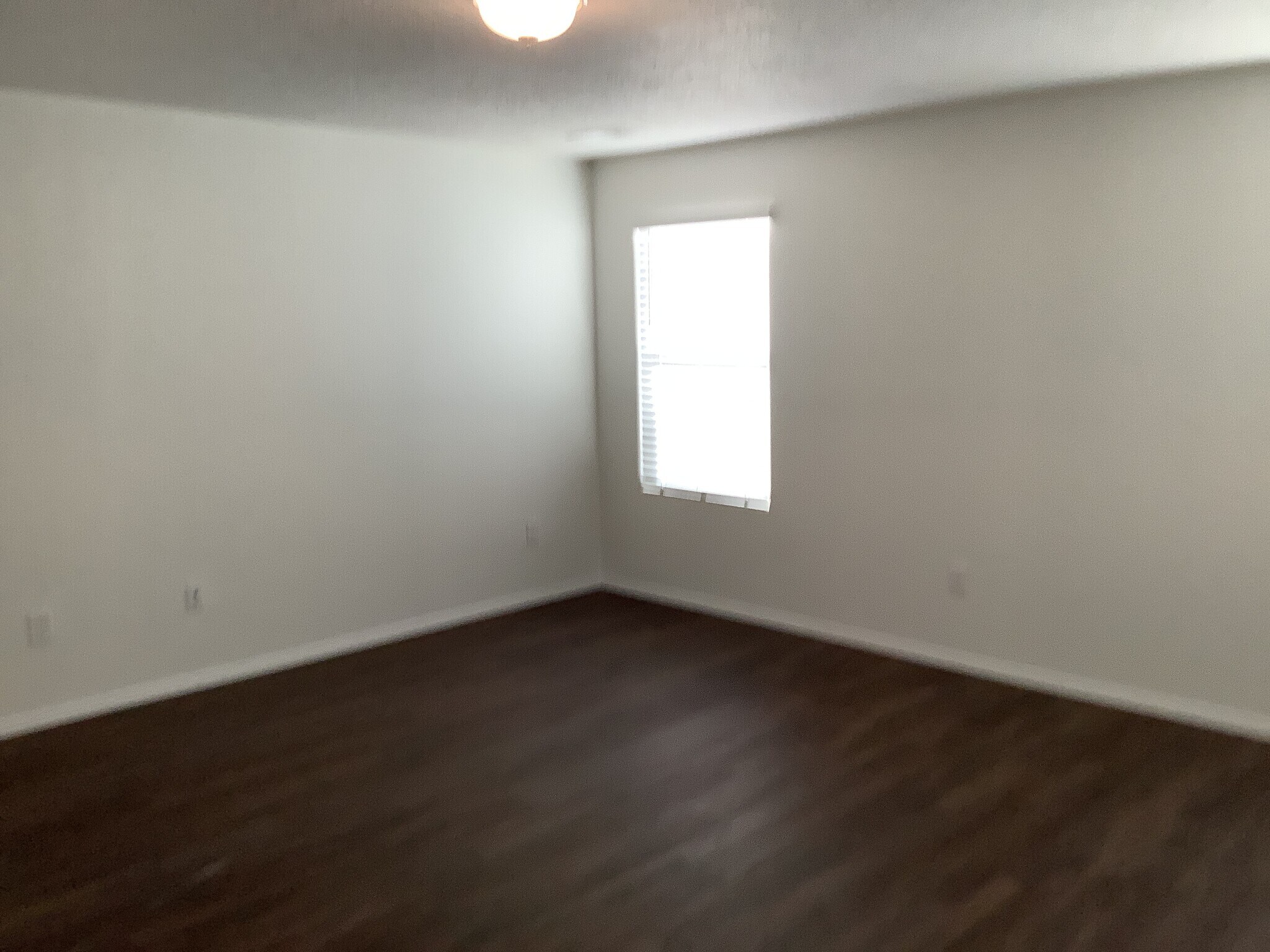 Building Photo - 2281 Solara Loop NE